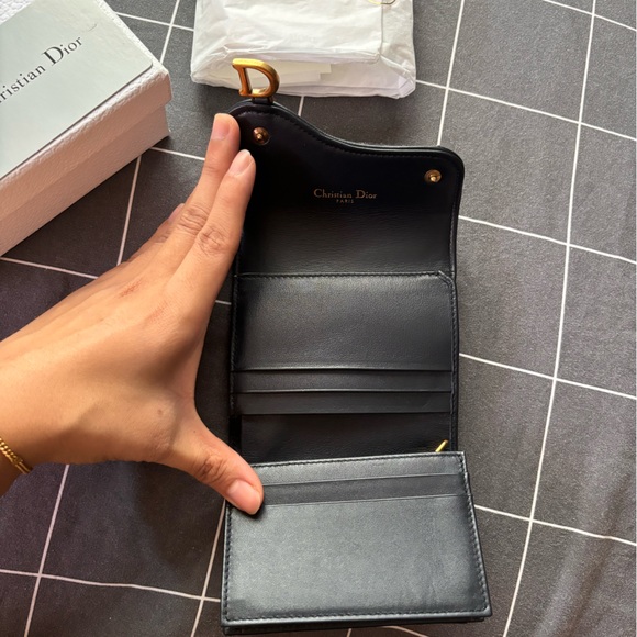 *FULL SIZE WALLET, NOT CARDHOLDER* Dior saddle oblique print, never used - Picture 4 of 8